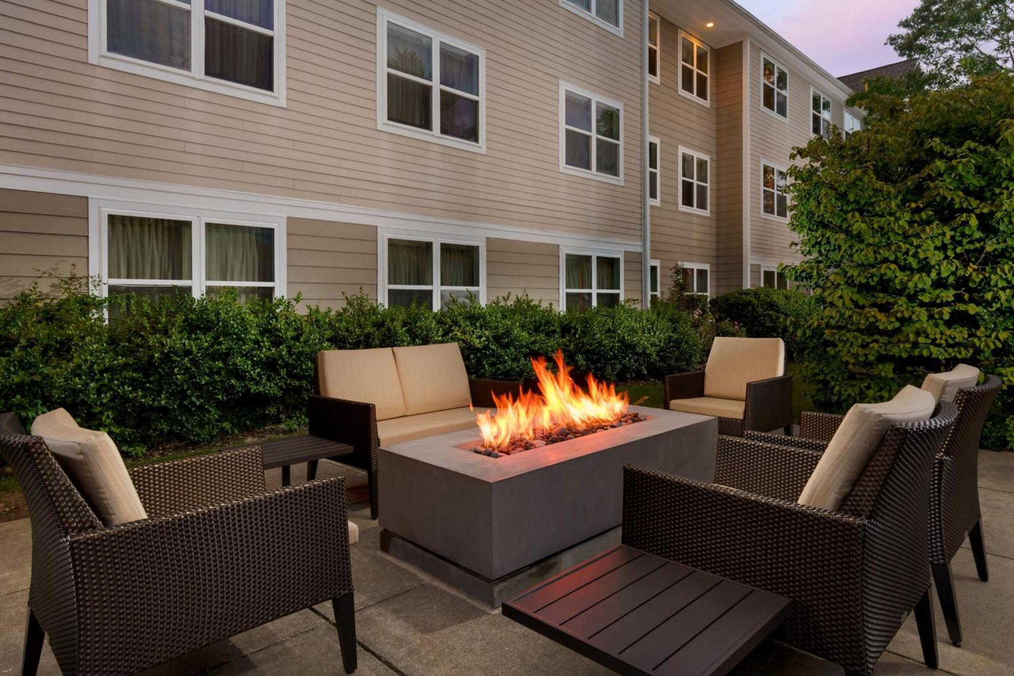 Residence Inn Boston Franklin Exteriör bild